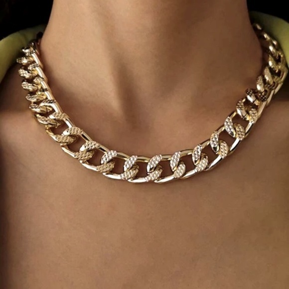 Gold link choker necklace Clearance